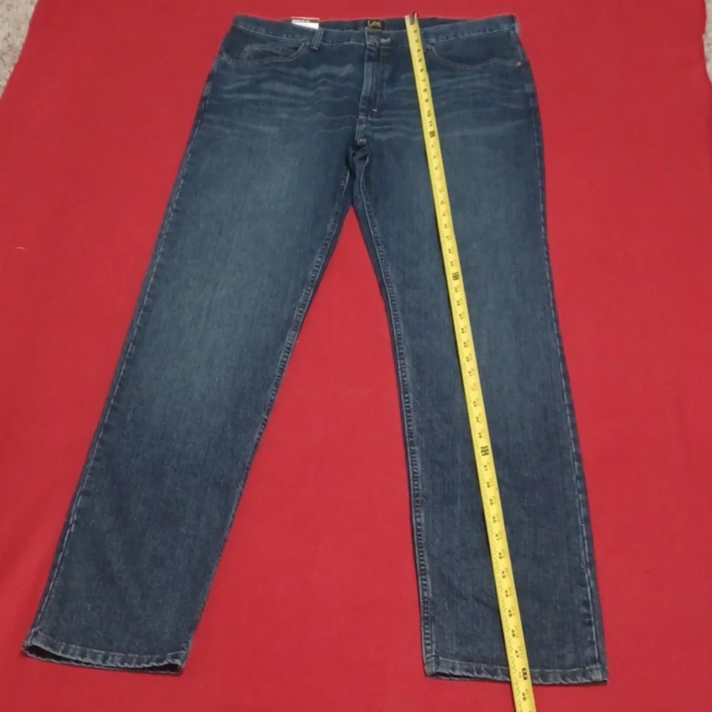 Size 40 x 36 mens blue jeans 